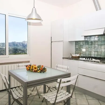 Lo Scoglio - Goelba Holiday home *
